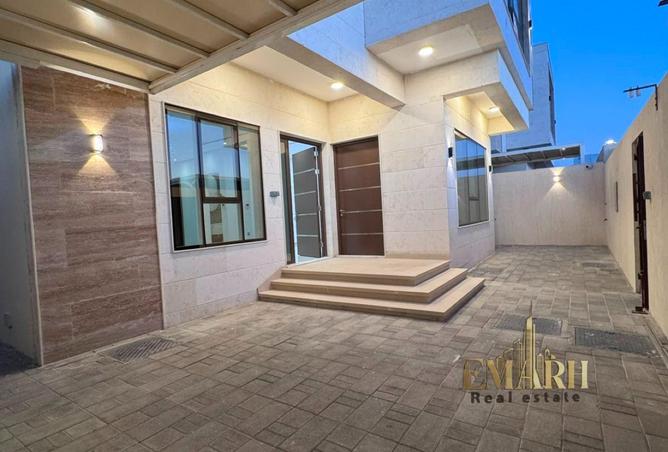102419406 - Property Image 2