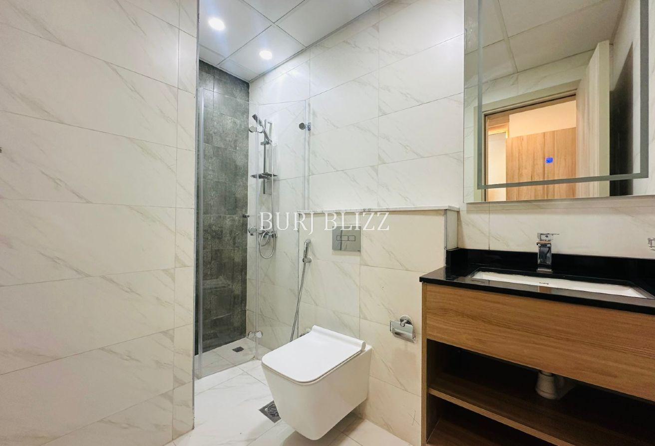 Stunning 1BR | Bright Interiors |Vibrant Community photo 12