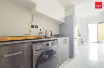 Apartment - Studio - 1 Bathroom for rent in Rukan Tower B - Rukan Tower - Rukan - Dubai Apartment - Studio - 1 Bathroom for rent in Rukan Tower B - Rukan Tower - Rukan - Dubai