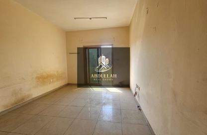 Apartment - 1 Bedroom - 2 Bathrooms for rent in Muwailih Building - Muwaileh - Sharjah