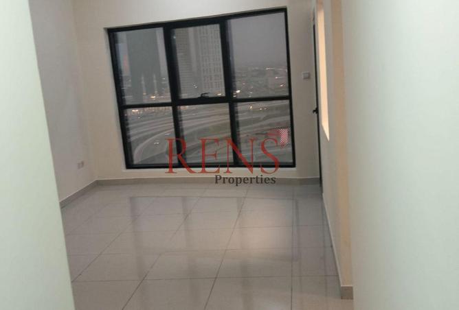 105978082 - Property Image 2