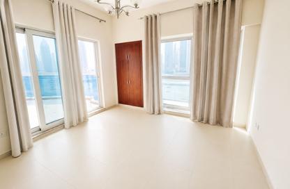 Apartment - 1 Bedroom - 2 Bathrooms for rent in Cascades Tower - Dubai Marina - Dubai Apartment - 1 Bedroom - 2 Bathrooms for rent in Cascades Tower - Dubai Marina - Dubai