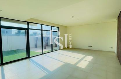Villa - 4 Bedrooms - 7 Bathrooms for rent in West Yas - Yas Island - Abu Dhabi