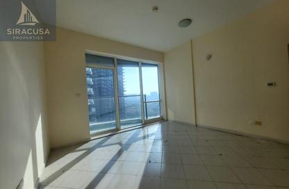 Apartment - 1 Bedroom - 2 Bathrooms for rent in Hub Canal 1 - Hub Golf View Apartments - Dubai Sports City - Dubai