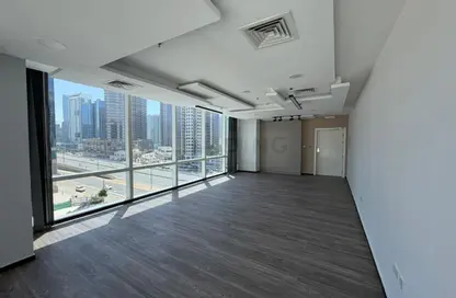Office Space - Studio - 1 Bathroom for rent in Tamani Art Tower - Business Bay - Dubai