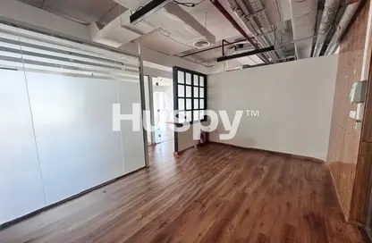 مكتب - 1 حمام للايجار في ون باي امنيات - الخليج التجاري - دبي مكتب - 1 حمام للايجار في ون باي امنيات - الخليج التجاري - دبي