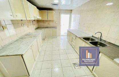 Apartment - 2 Bedrooms - 2 Bathrooms for rent in Khalidiya Street - Al Khalidiya - Abu Dhabi