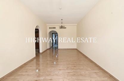 Apartment - 3 Bedrooms - 3 Bathrooms for rent in Muwaileh 29 Building - Muwaileh - Sharjah