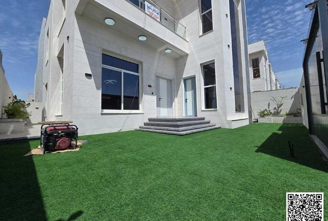 74483793 - Property Image 2