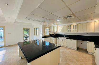 Villa - 5 Bedrooms - 5 Bathrooms for sale in Al Hamra Village Villas - Al Hamra Village - Ras Al Khaimah Villa - 5 Bedrooms - 5 Bathrooms for sale in Al Hamra Village Villas - Al Hamra Village - Ras Al Khaimah