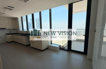 Apartment - 4 - 5 for rent in Al Mamzar Tower - Al Mamzar - Sharjah - Sharjah
