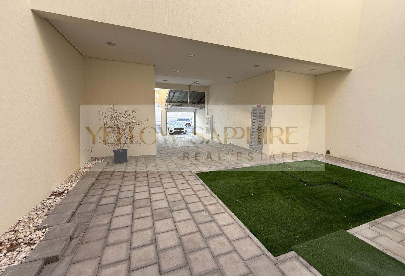 4BR Villa + Maid | Prime Al Garhoud Location photo 18