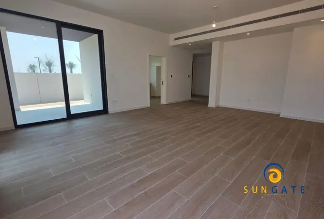 147771108 - Property Image 3