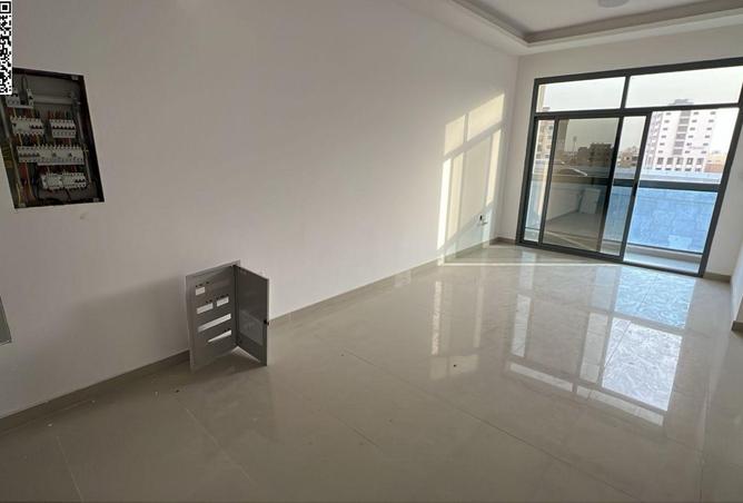 74255261 - Property Image 2