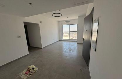 Apartment - 2 Bedrooms - 3 Bathrooms for rent in DoubleTree by Hilton Sharjah Waterfront Hotel  and  Residences - Al Majaz 2 - Al Majaz - Sharjah