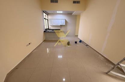 Apartment - 1 Bedroom - 1 Bathroom for rent in Hamdan Street - Abu Dhabi