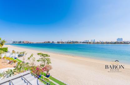 Villa - 5 Bedrooms - 6 Bathrooms for rent in Garden Homes Frond A - Garden Homes - Palm Jumeirah - Dubai