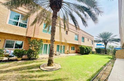 Villa - 4 - 4 for rent in Jumeirah 3 Villas - Jumeirah 3 - Jumeirah - Dubai