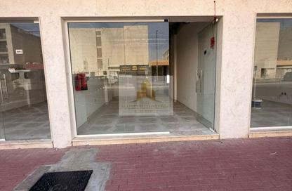 Shop - Studio - 1 Bathroom for rent in Umm Hurair 1 - Umm Hurair - Bur Dubai - Dubai