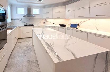 Villa - 5 Bedrooms - 6 Bathrooms for rent in Garden Homes Frond C - Garden Homes - Palm Jumeirah - Dubai