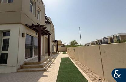 Villa - 5 Bedrooms - 4 Bathrooms for rent in Rahat - Mudon - Dubai