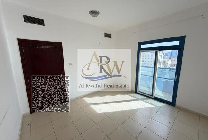 72310120 - Property Image 2