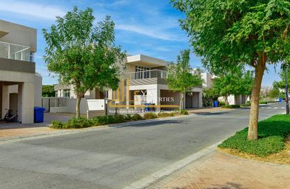 Villa - 4 - 4 for rent in Cluster B - Cedre Villas - Dubai Silicon Oasis - Dubai