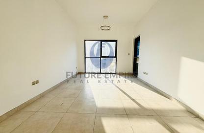 Apartment - 1 Bedroom - 2 Bathrooms for rent in Al Fahad 9 Building - Jumeirah Garden City - Al Satwa - Dubai