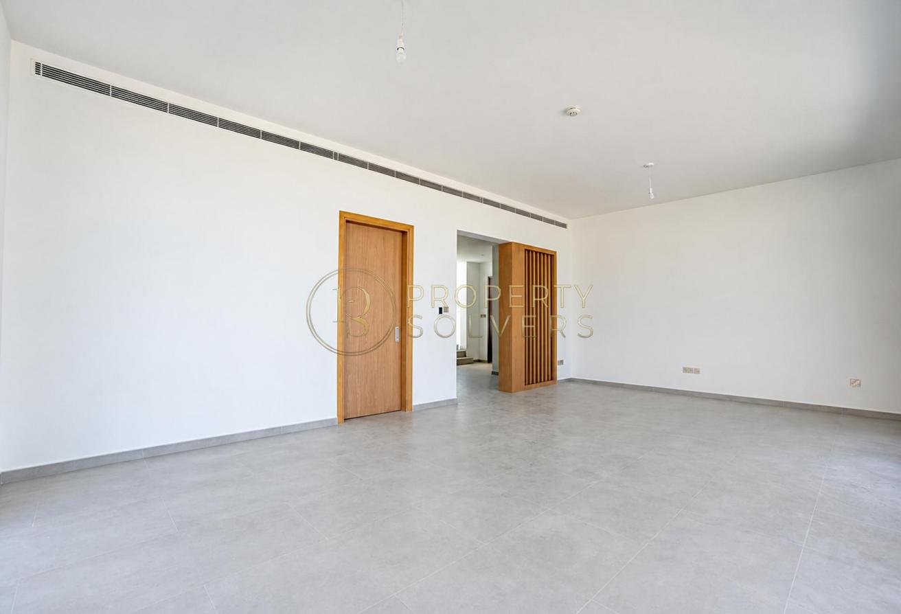 Huge 5BR Villa | Park View | Prime Location photo 26