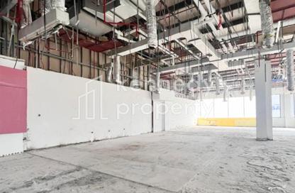 Retail - Studio for rent in Al Wasl Center - Sheikh Zayed Road - Dubai