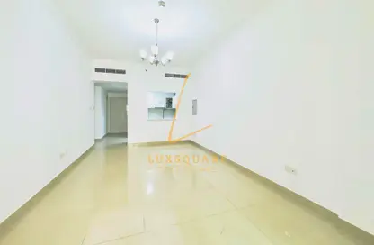 شقة - 2 غرف نوم - 2 حمامات للايجار في بلازا ريسدينس 1 - بلازا ريزيدنس - الضاحية 13 - قرية جميرا الدائرية - دبي