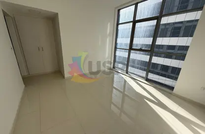 Apartment - 3 Bedrooms - 3 Bathrooms for rent in Zee Zee Tower - Al Barsha 1 - Al Barsha - Dubai