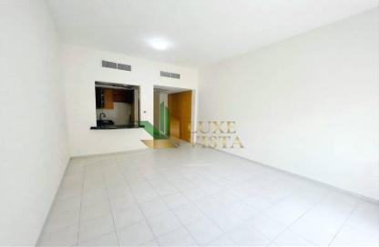 Apartment - Studio - 1 for rent in Building 187 - Mogul Cluster - Discovery Gardens - Dubai