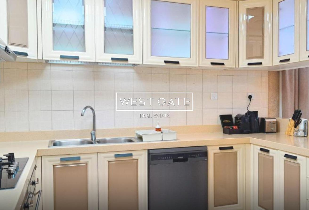 Sea View | Penthouse | Utilities Included photo 6