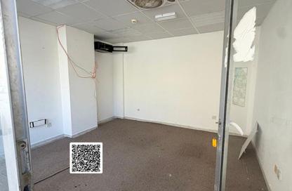 Shop - Studio for rent in Bu Tina - Al Sharq - Sharjah