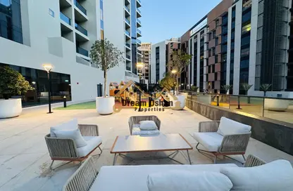 Apartment - 2 Bedrooms - 3 Bathrooms for rent in Sama Al Jaddaf - Al Jaddaf - Dubai