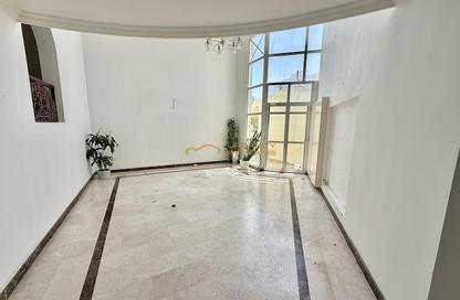 Villa - 5 - 6 for rent in Umm Suqeim 2 - Umm Suqeim - Dubai Villa - 5 - 6 for rent in Umm Suqeim 2 - Umm Suqeim - Dubai