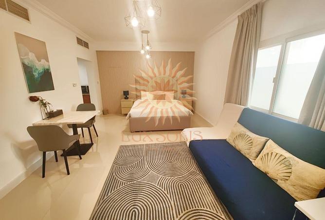 LOW RISE BUILDING | FURNISHED | CALM AREA
