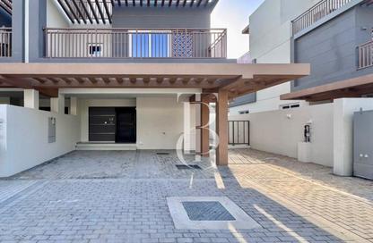 Townhouse - 4 - 4 for rent in Verona - Damac Hills 2 - Dubai