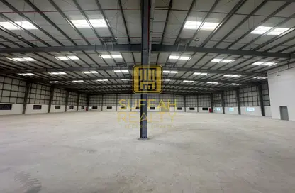 Warehouse - Studio - 5 Bathrooms for rent in Dubai Investment Park 1 (DIP 1) - Dubai Investment Park (DIP) - Dubai Warehouse - Studio - 5 Bathrooms for rent in Dubai Investment Park 1 (DIP 1) - Dubai Investment Park (DIP) - Dubai