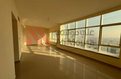 شقة - 2 غرف نوم - 4 حمامات للايجار في برج علي موسى 1 - المجاز 2 - المجاز - الشارقة