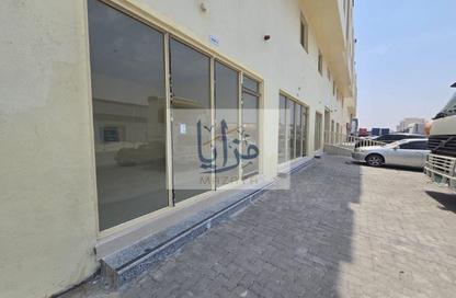 Labor Camp - Studio - 4 Bathrooms for rent in Umm Al Thuoob - Umm Al Quwain