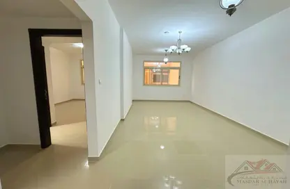 Apartment - 1 Bedroom - 2 Bathrooms for rent in Muwaileh 29 Building - Muwaileh - Sharjah