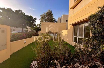 Villa - 4 Bedrooms - 5 Bathrooms for rent in Meadows 9 - Meadows - Dubai