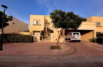 Villa - 4 Bedrooms - 5 Bathrooms for rent in Meadows 9 - Meadows - Dubai