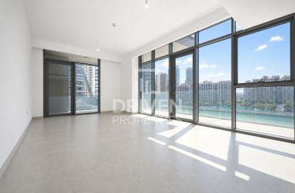 Apartment - 3 - 4 for rent in Canal Front Residence 3 - Canal Front Residences - Al Wasl - Dubai