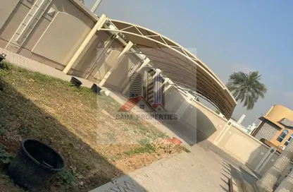Villa - 4 Bedrooms - 5 Bathrooms for rent in Al Falaj - Al Riqqa - Sharjah