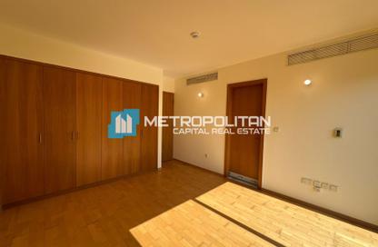 Townhouse - 3 - 4 for rent in Al Tharwaniyah Community - Al Raha Gardens - Abu Dhabi