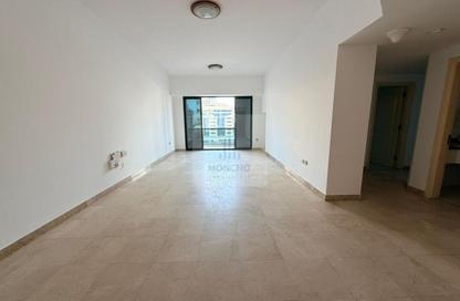 Apartment - 2 Bedrooms - 2 Bathrooms for rent in Al Meraikhi Tower - Sheikh Zayed Road - Dubai