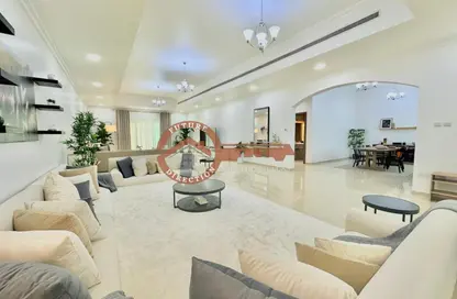 Villa - 3 Bedrooms - 5 Bathrooms for rent in Al Hosn - Al Khalidiya - Abu Dhabi